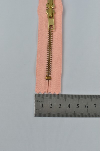 ZIP083  3號拉鏈  密尾雙頭拉鏈  金銅金屬拉鏈  不設單獨拉鍊訂購  正面照